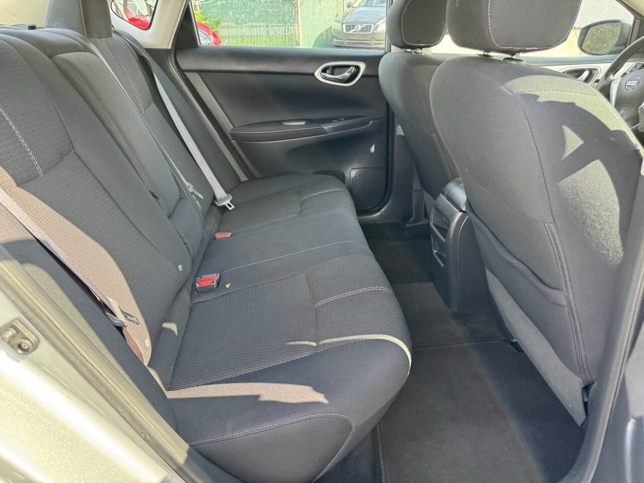 Used 2014 Nissan Sentra S image 33