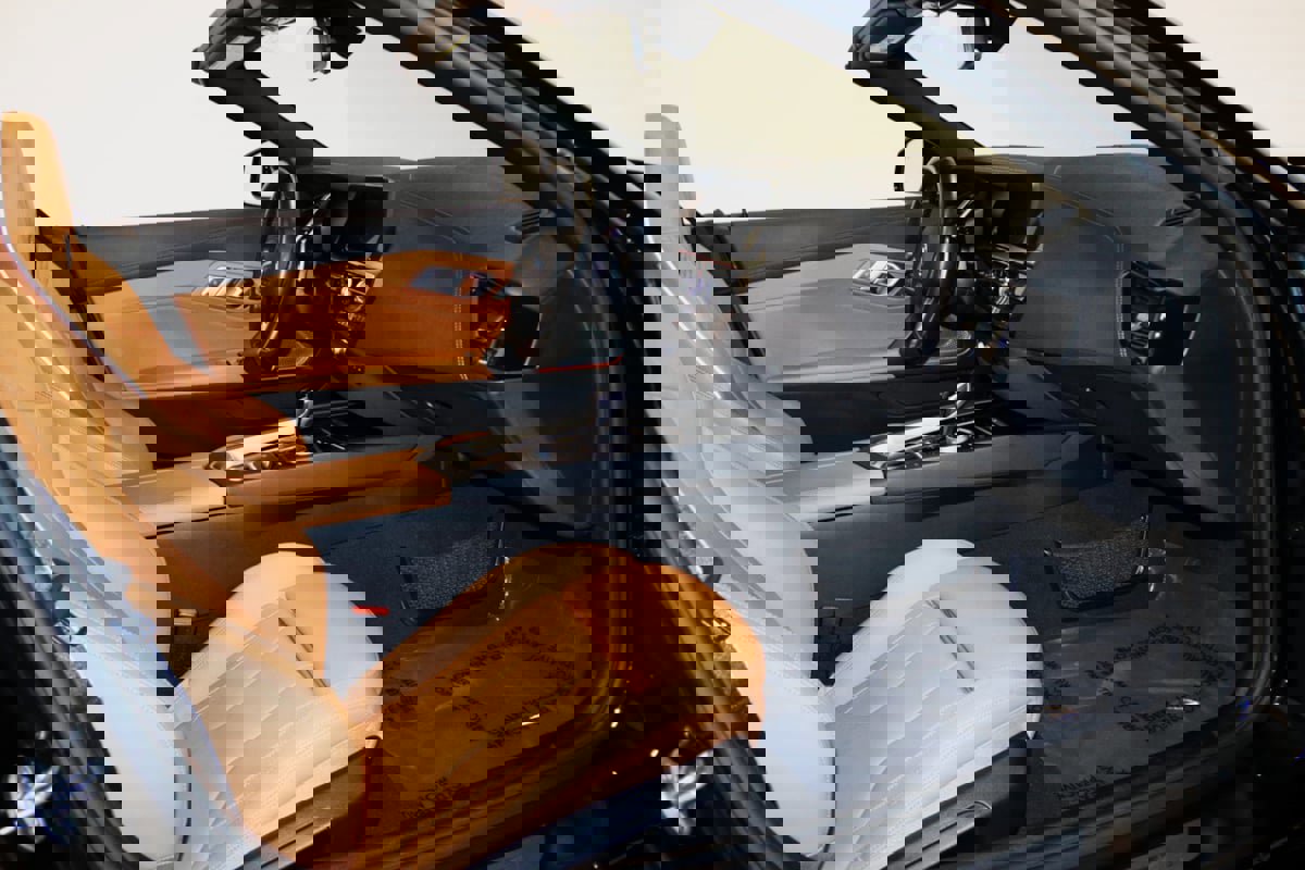 Used 2024 BMW Z4 M40i w/ Premium Package image 55