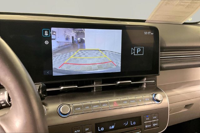 Used 2025 Hyundai Kona SEL FWD image 13