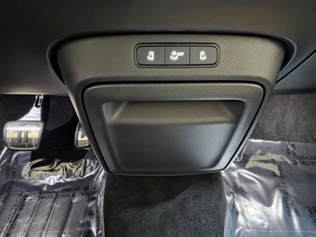 New 2025 Volkswagen ID. Buzz Pro S image 22