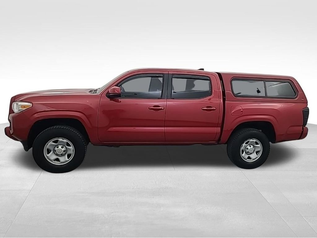 Used 2016 Toyota Tacoma SR image 7