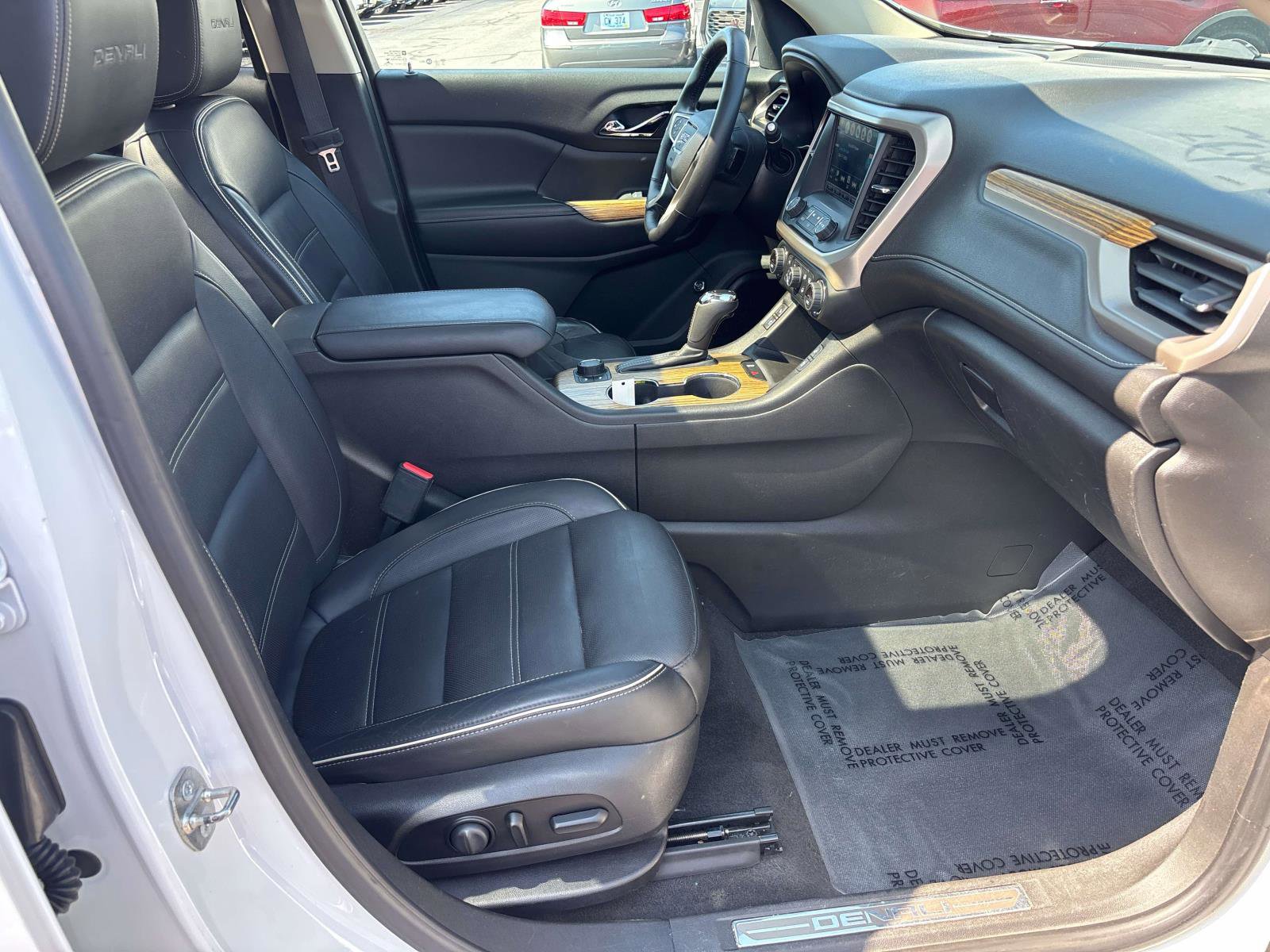 Used 2017 GMC Acadia Denali w/ Technology Package image 18