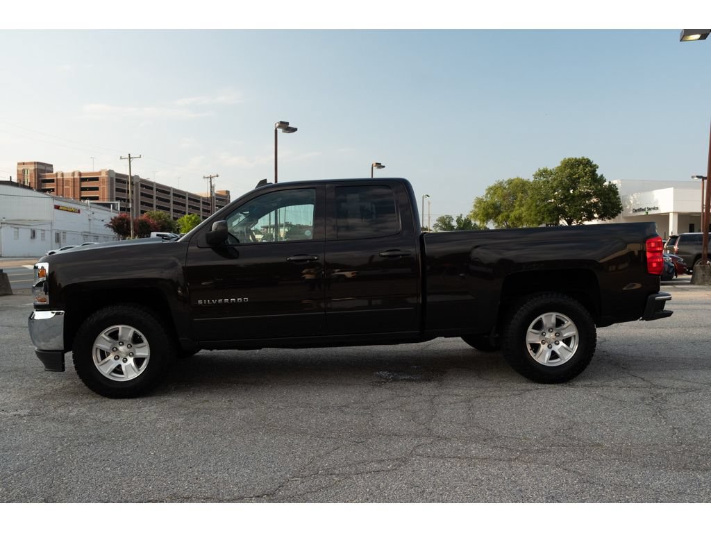 Used 2019 Chevrolet Silverado 1500 LT AWD/4WD image 5