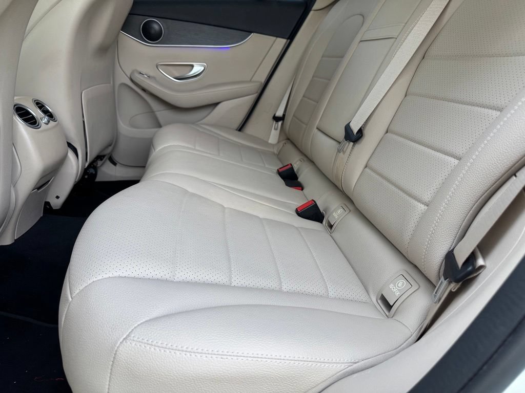 Used 2020 Mercedes-Benz GLC 300 4MATIC image 15