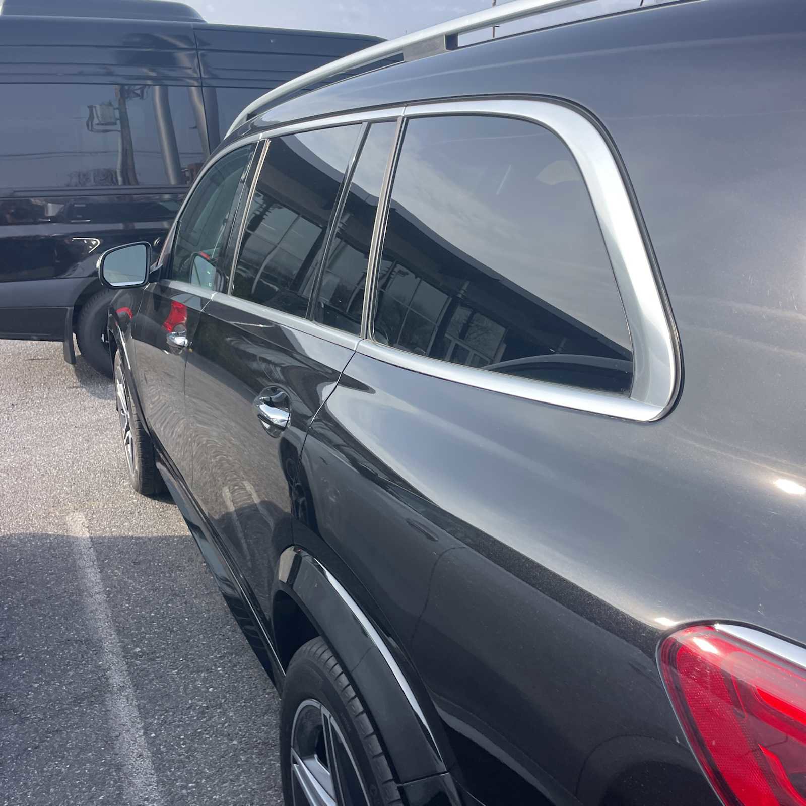 Used 2024 Mercedes-Benz GLS 450 4MATIC image 5