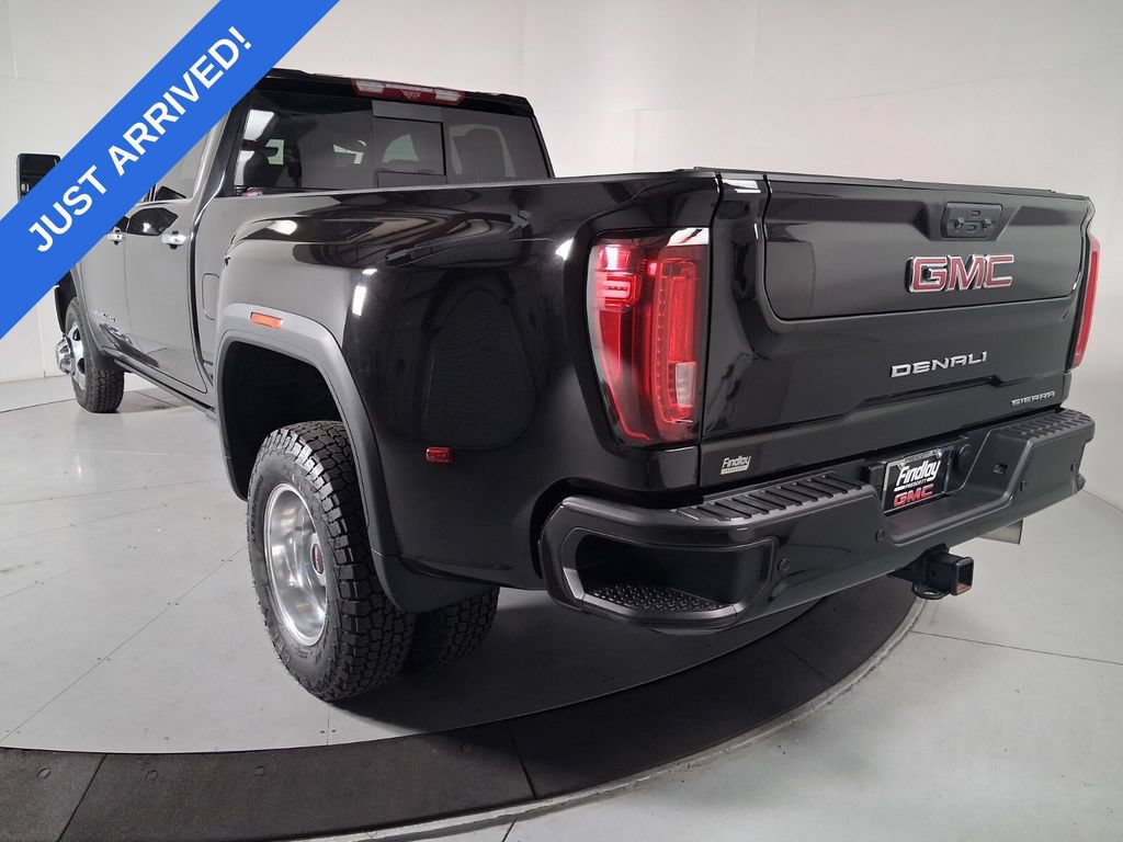 Used 2023 GMC Sierra 3500 Denali w/ Denali Ultimate Package AWD/4WD image 3
