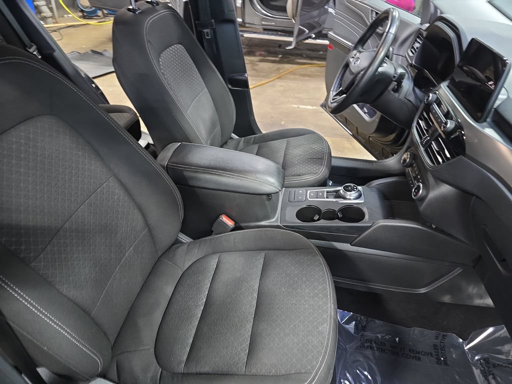 Used 2024 Ford Escape Active AWD/4WD image 11