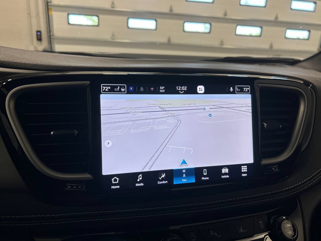New 2027 Chrysler Pacifica Select FWD image 25