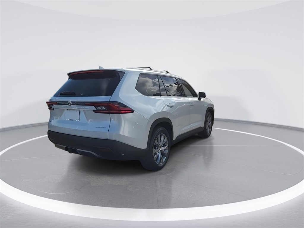 Used 2025 Toyota Grand Highlander AWD image 8