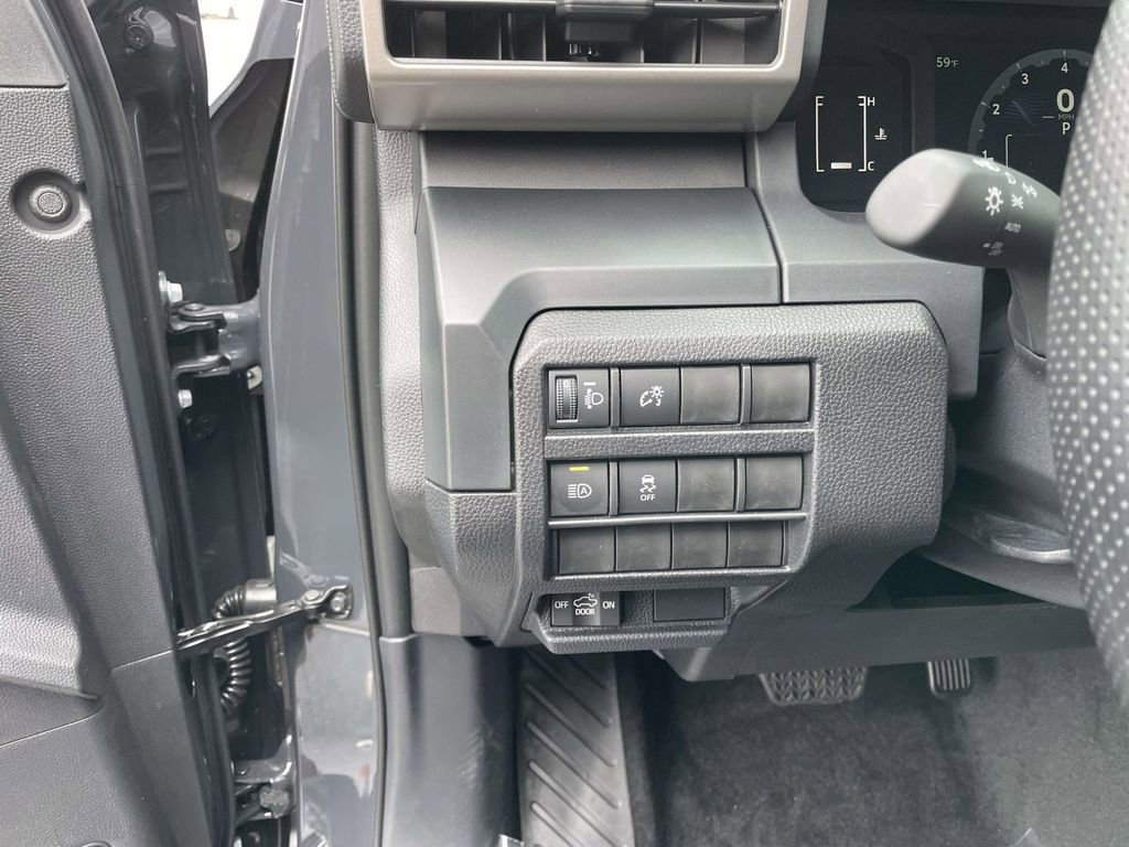 New 2026 Toyota Tacoma SR image 31