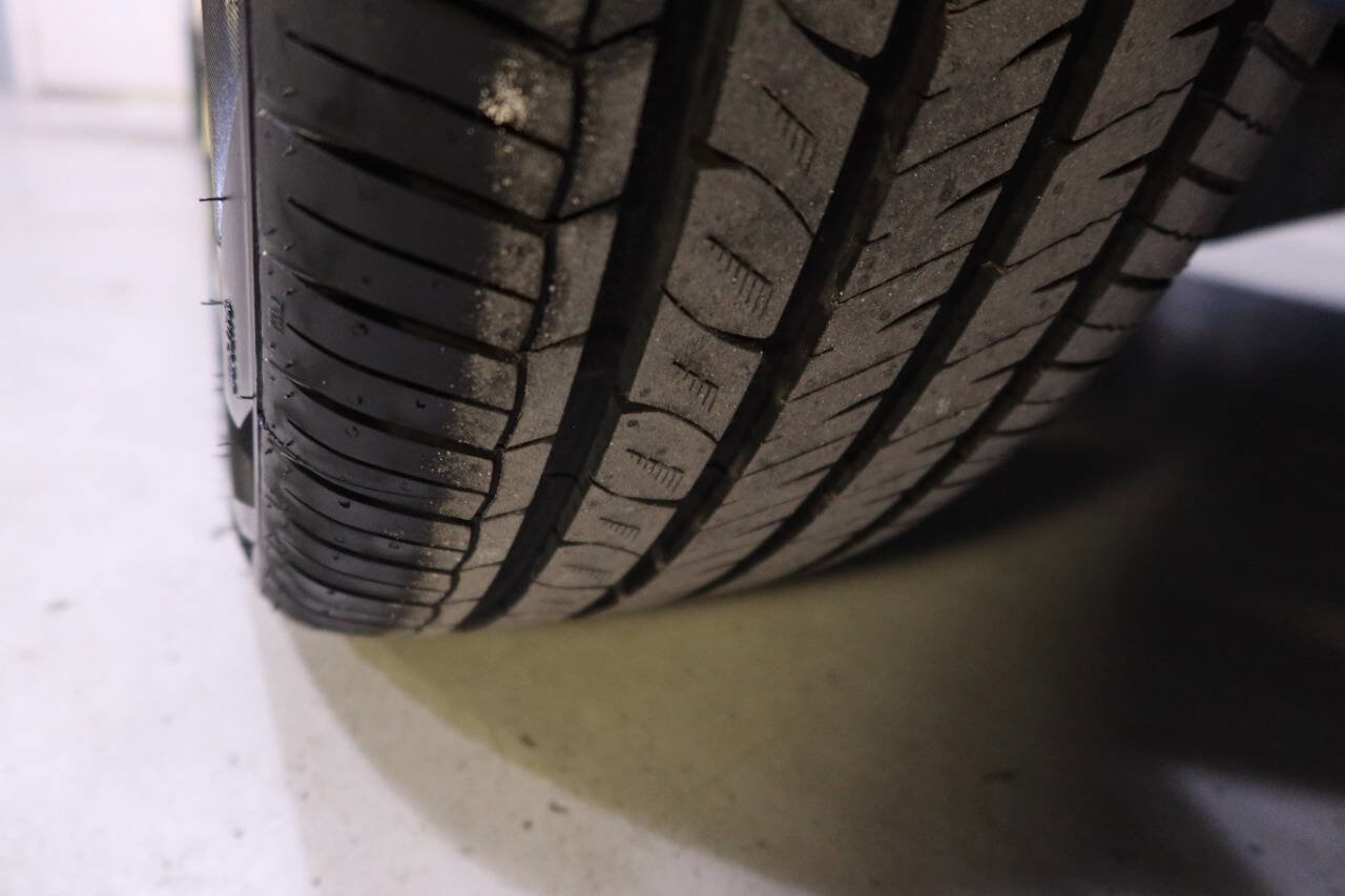 Used 2013 Volkswagen Beetle 2.0T image 30