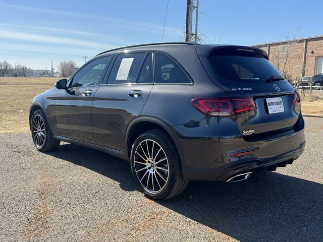 Used 2020 Mercedes-Benz GLC 300 4MATIC image 4