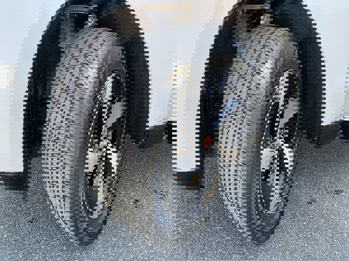 Used 2022 Jaguar F-PACE S image 11