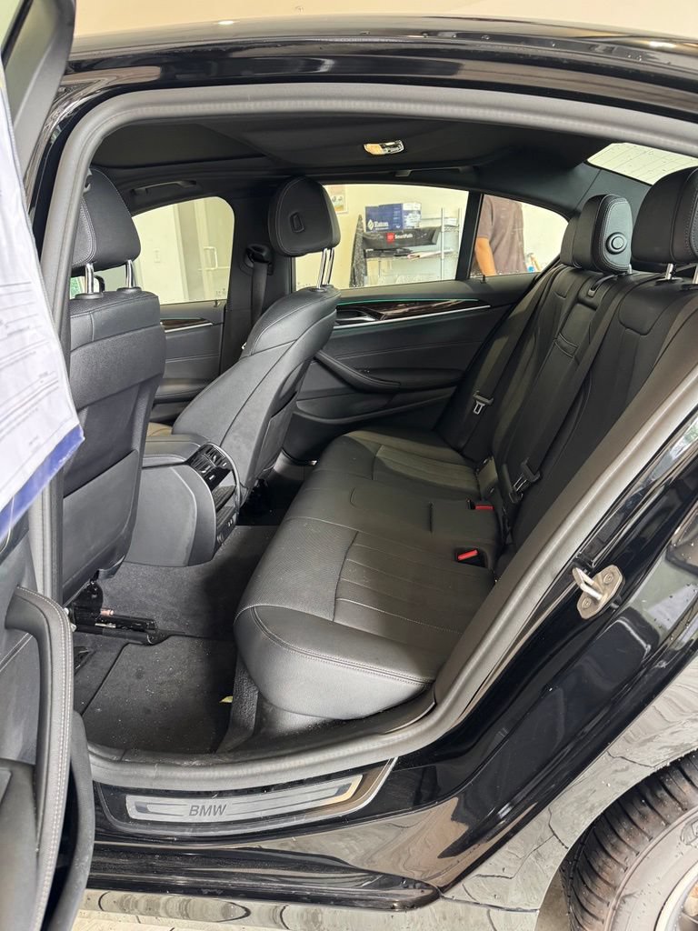 Used 2021 BMW 530i xDrive w/ Convenience Package AWD/4WD image 25