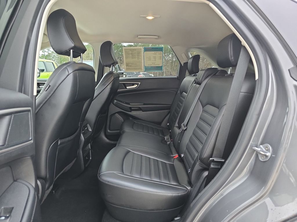 Used 2024 Ford Edge SEL image 18