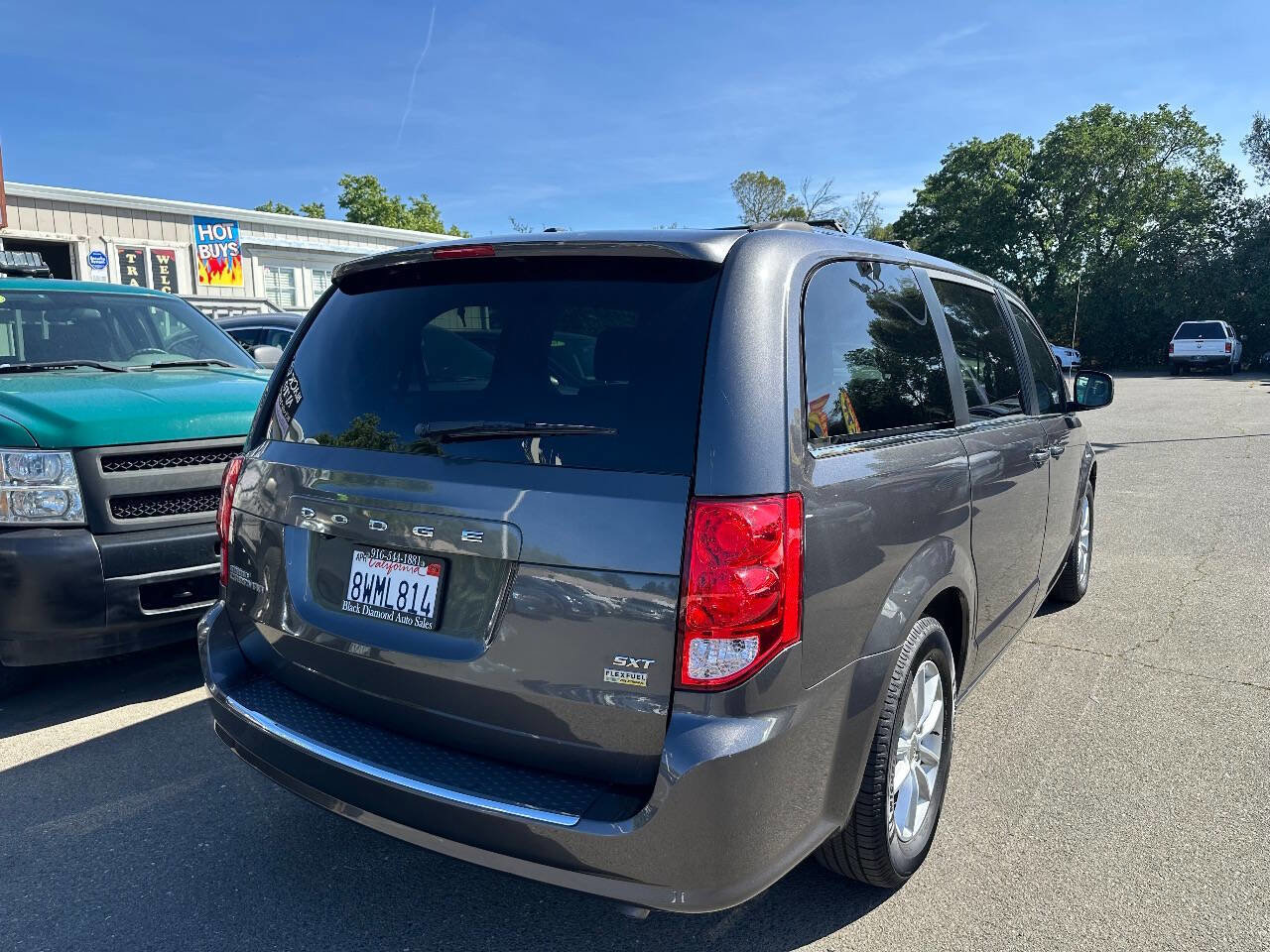 Used 2019 Dodge Grand Caravan SXT image 8