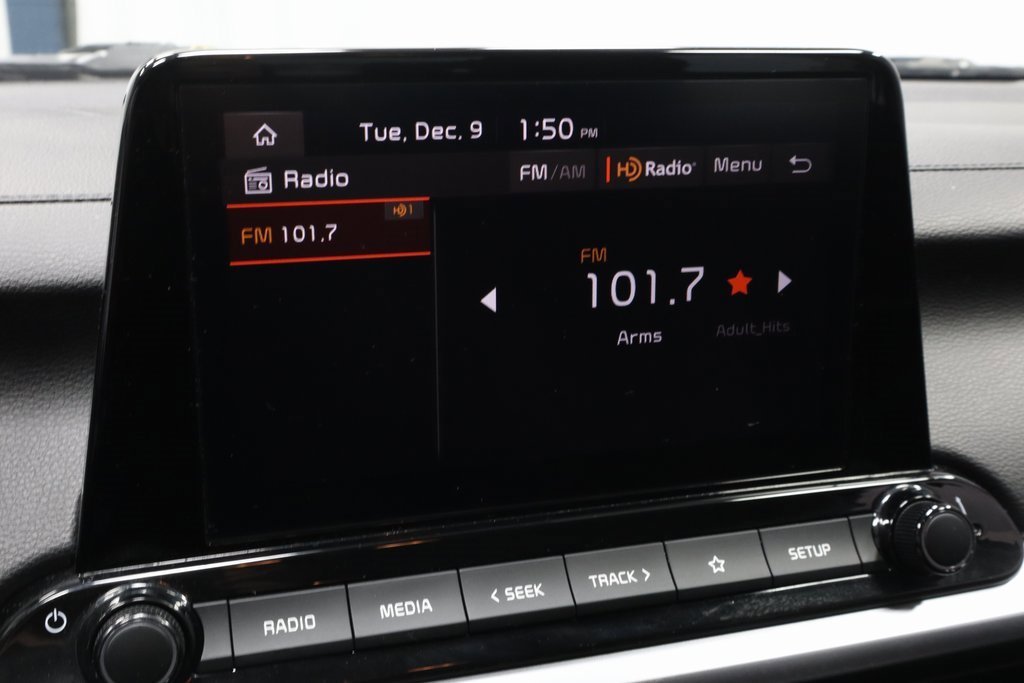 Used 2022 Kia Forte LXS image 2