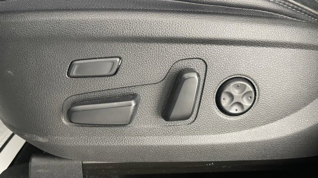 Used 2023 Hyundai Santa Fe Limited image 35