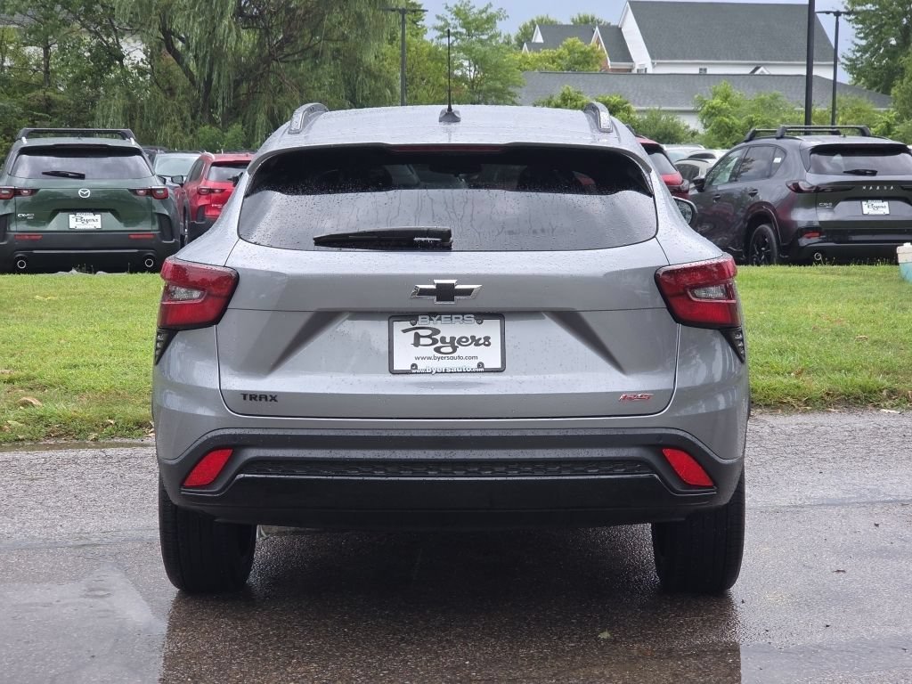 Used 2025 Chevrolet Trax RS w/ Sunroof Package FWD image 15