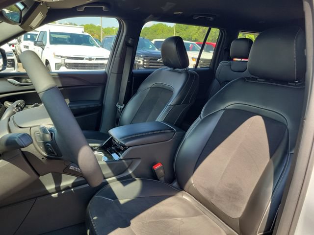 Used 2023 Jeep Grand Cherokee L Laredo RWD image 22