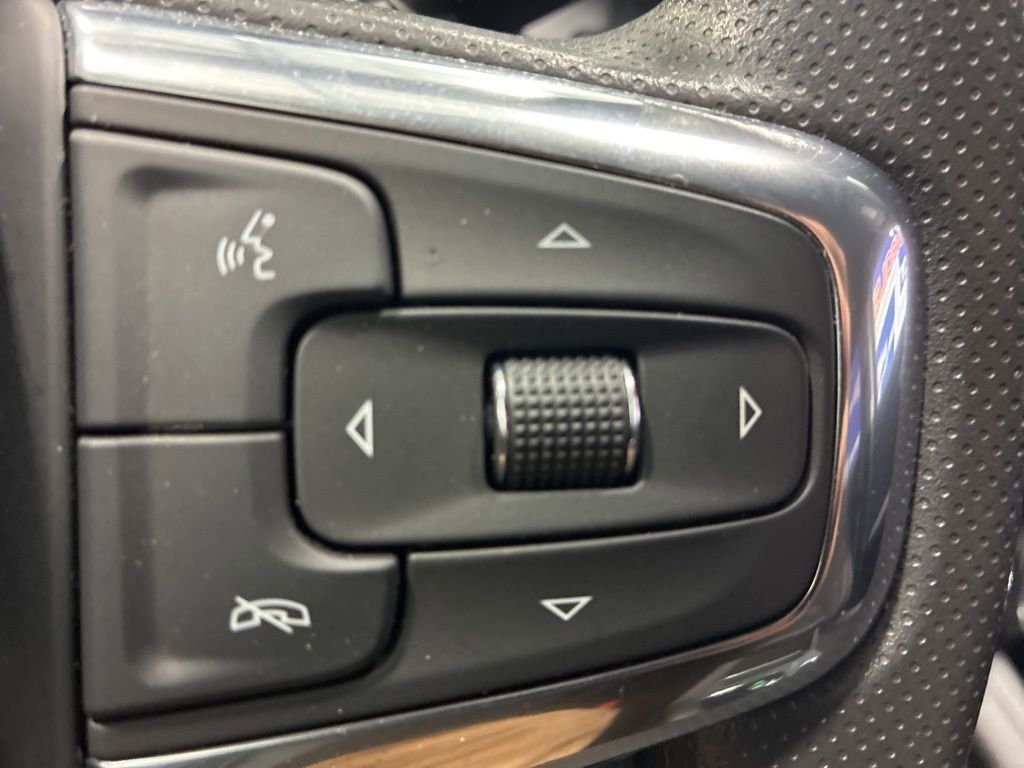 Used 2024 Chevrolet Blazer LT w/ Convenience Package FWD image 25