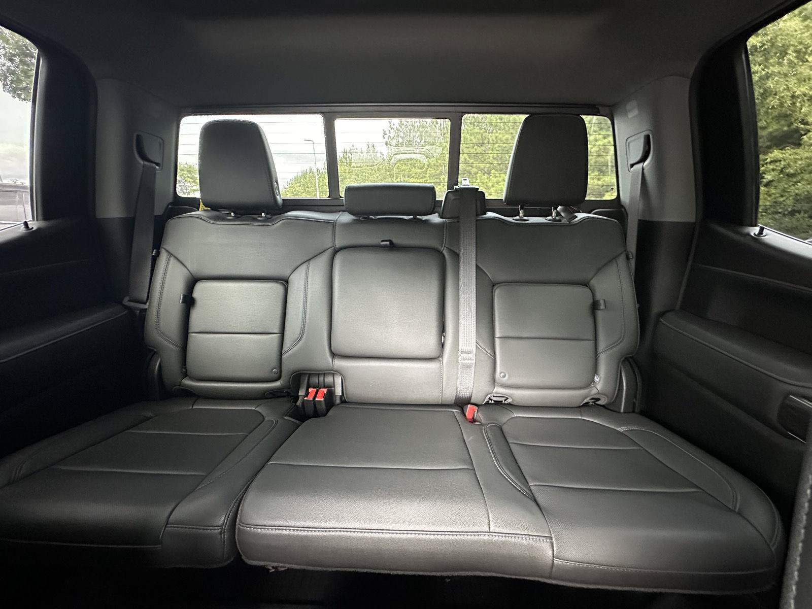 Used 2021 Chevrolet Silverado 1500 LTZ AWD/4WD image 13
