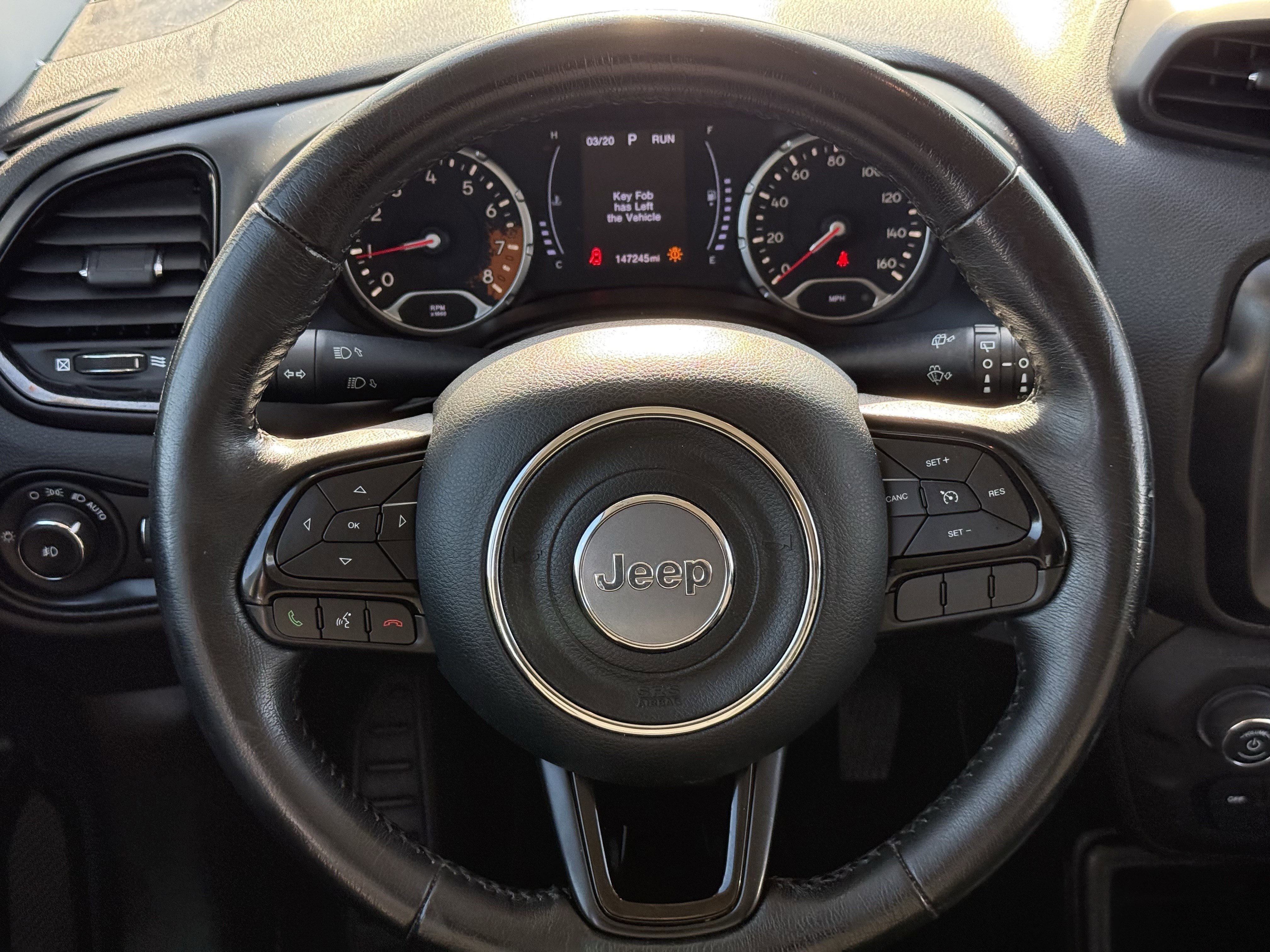 Used 2018 Jeep Renegade Altitude image 15