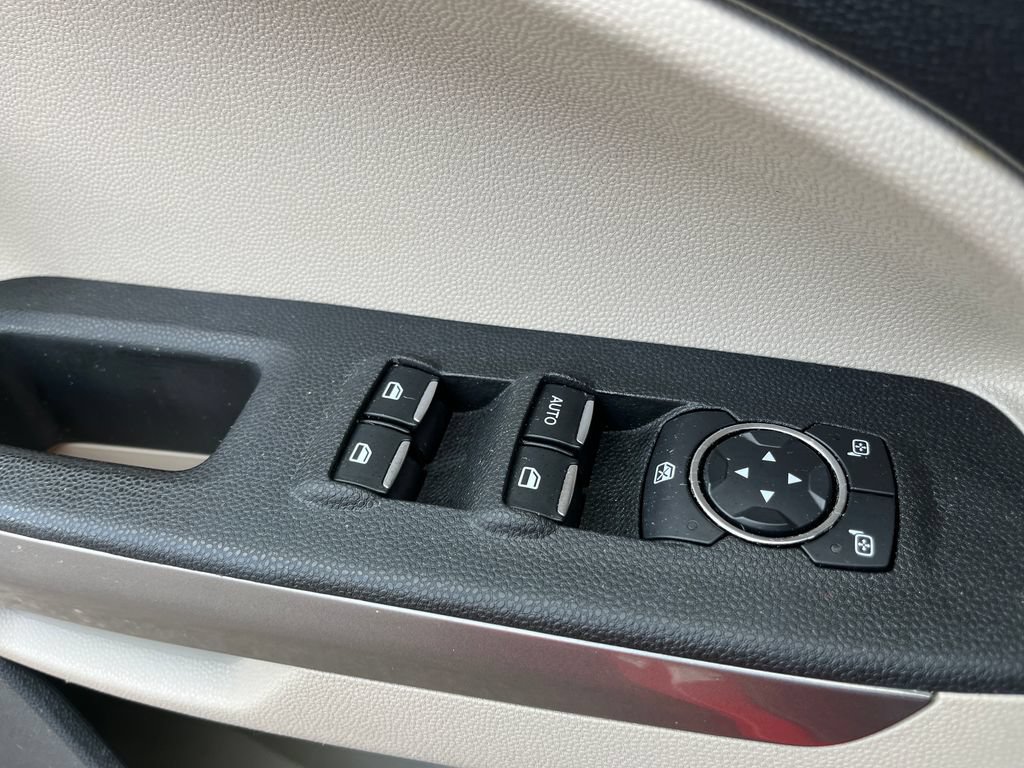 Used 2019 Ford EcoSport SE FWD image 11