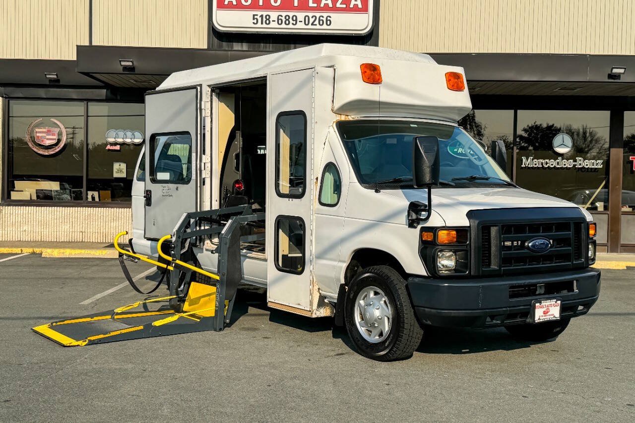 Used 2011 Ford E-350 and Econoline 350 Extended Super Duty w/ PWR Group RWD image 1