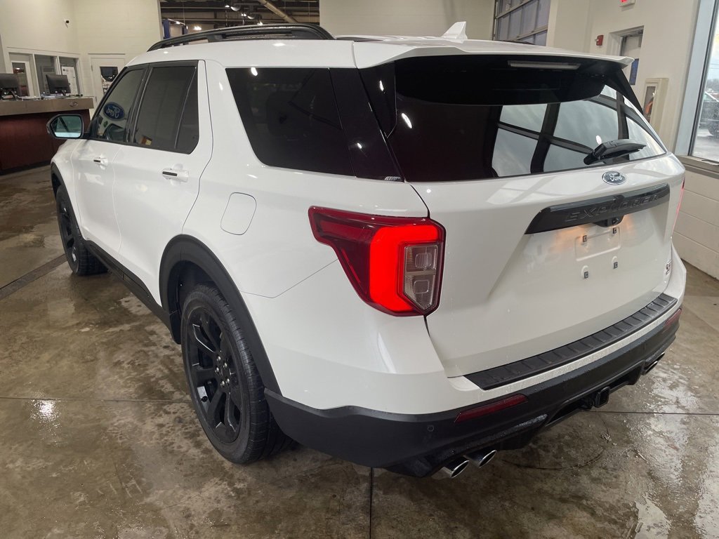 Used 2023 Ford Explorer ST w/ Equipment Group 401A image 7