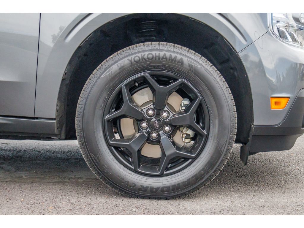 Used 2023 Ford Maverick Lariat w/ Lariat Luxury Package AWD/4WD image 9