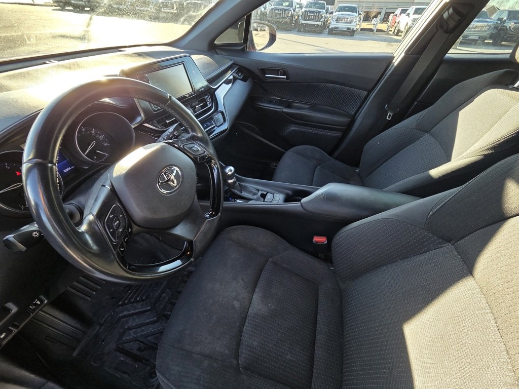 Used 2018 Toyota C-HR XLE image 10