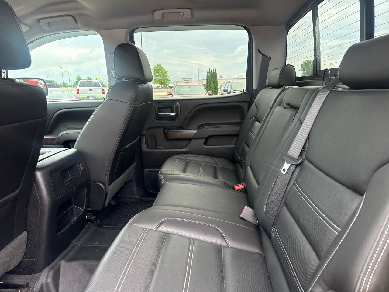 Used 2018 GMC Sierra 1500 Denali AWD/4WD image 26