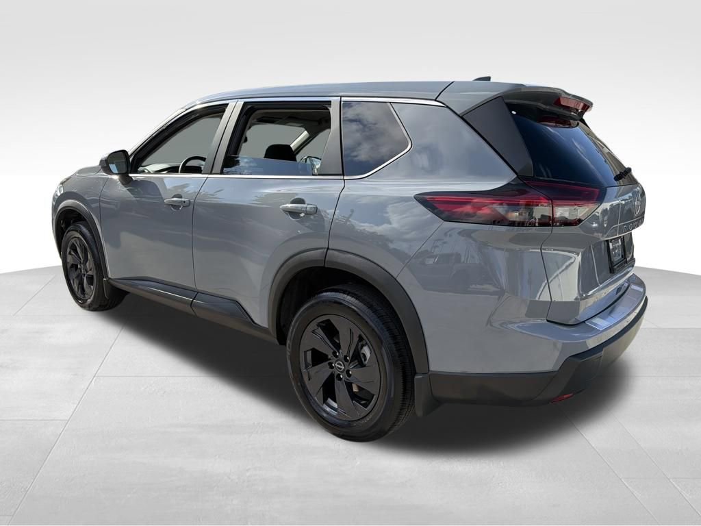 New 2026 Nissan Rogue SV image 5