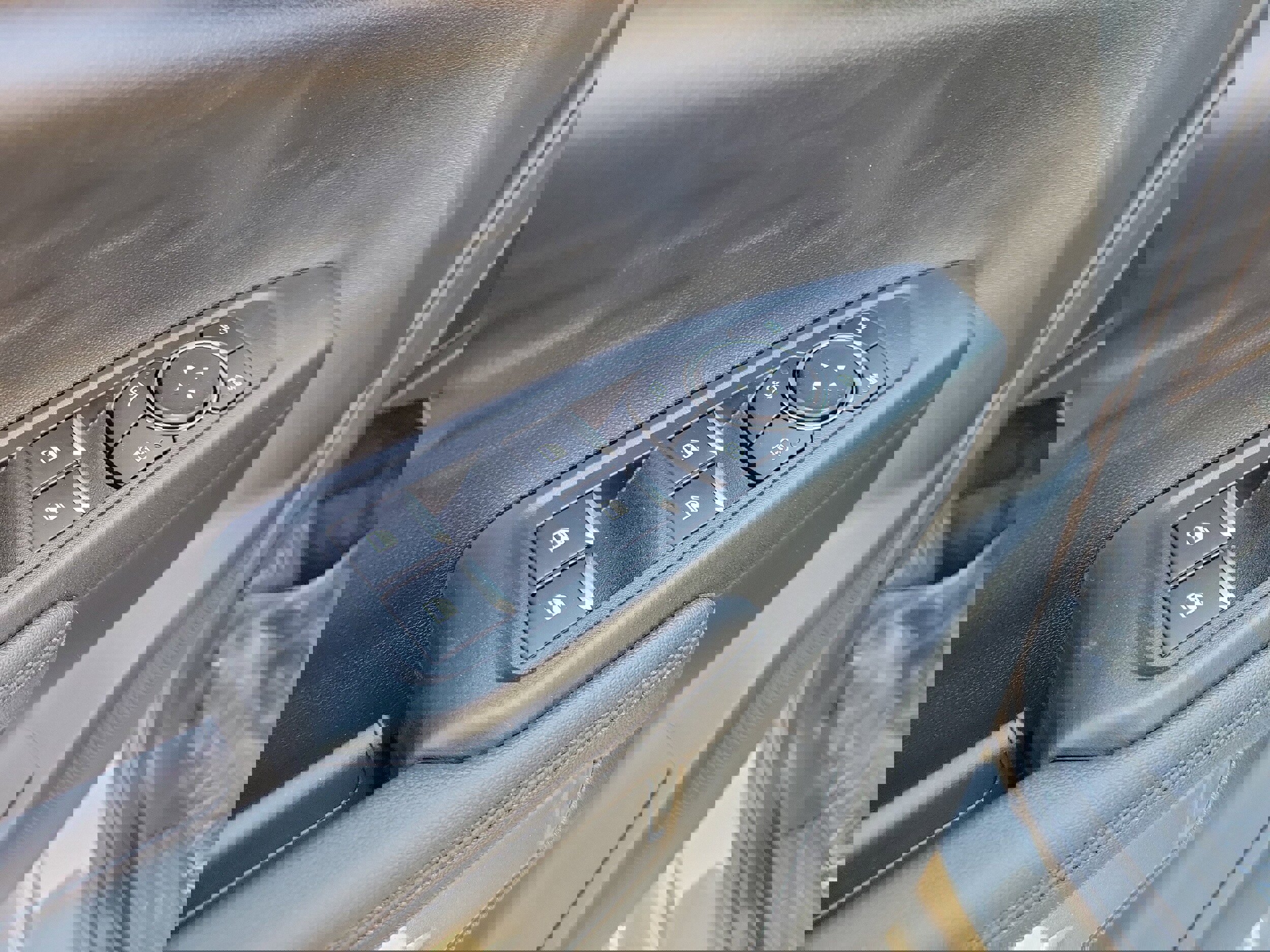 New 2025 Ford Ranger XLT w/ Black Appearance Package image 19