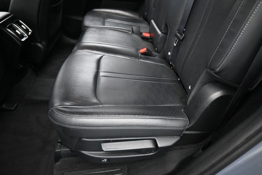 Used 2025 Kia Sorento S FWD image 35