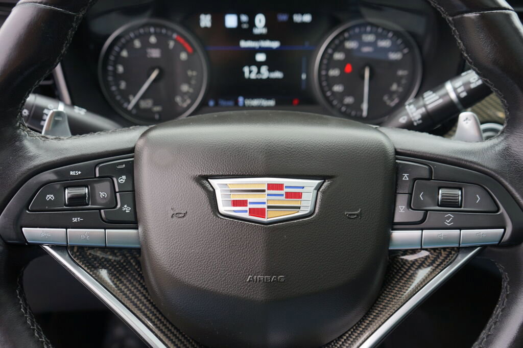 Used 2020 Cadillac XT6 Sport AWD/4WD image 25