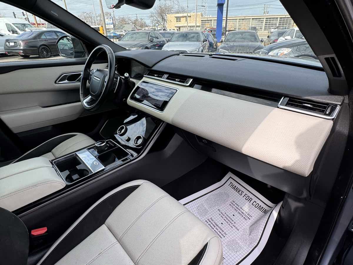 Used 2020 Land Rover Range Rover Velar R-Dynamic S image 29