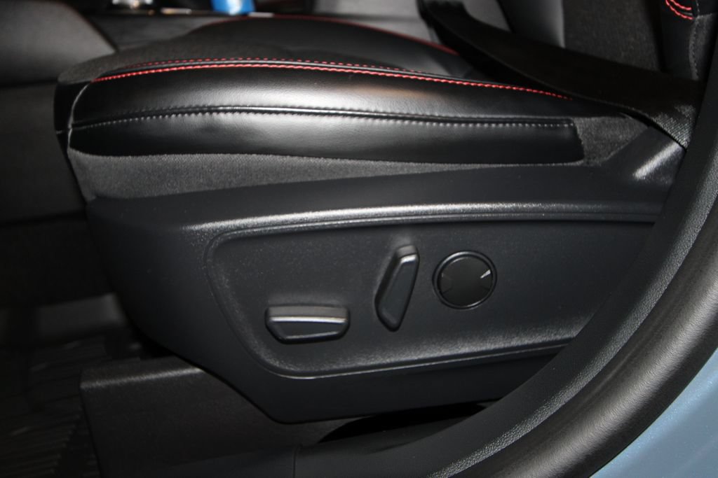 Used 2025 Ford Escape ST-Line Select w/ Tech Pack #1 AWD/4WD image 7