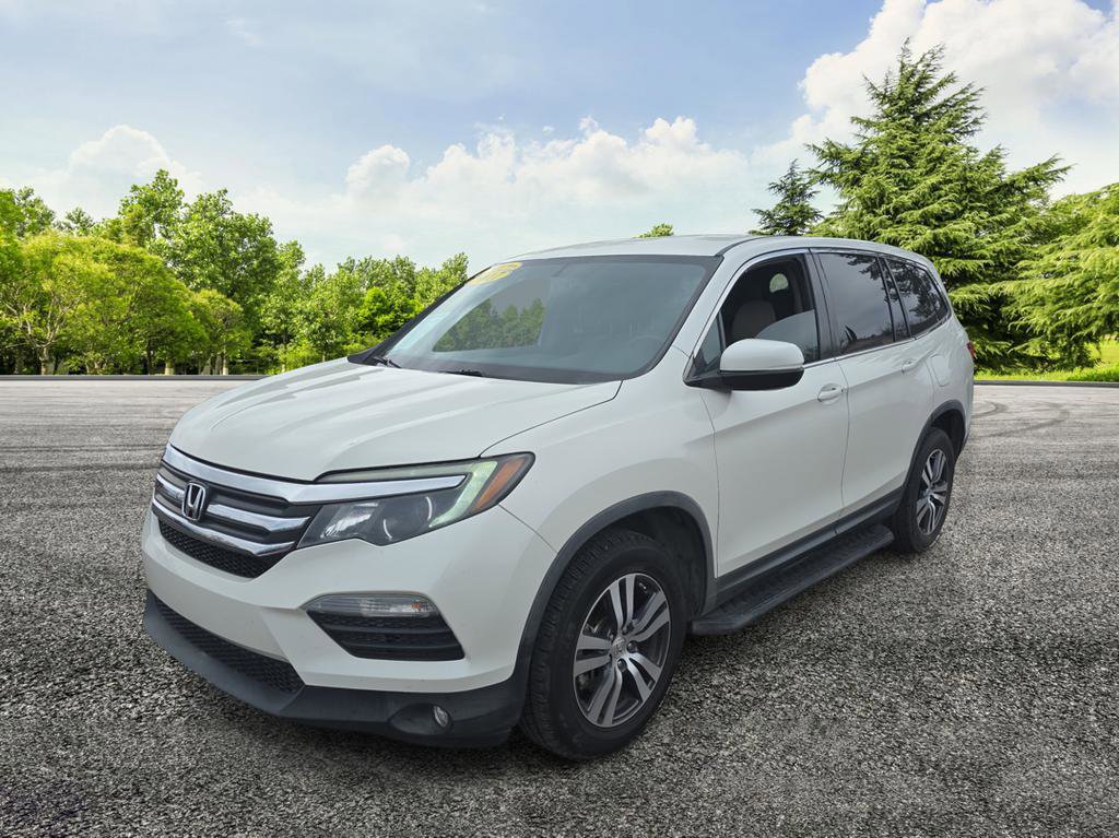 Used 2017 Honda Pilot EX image 3