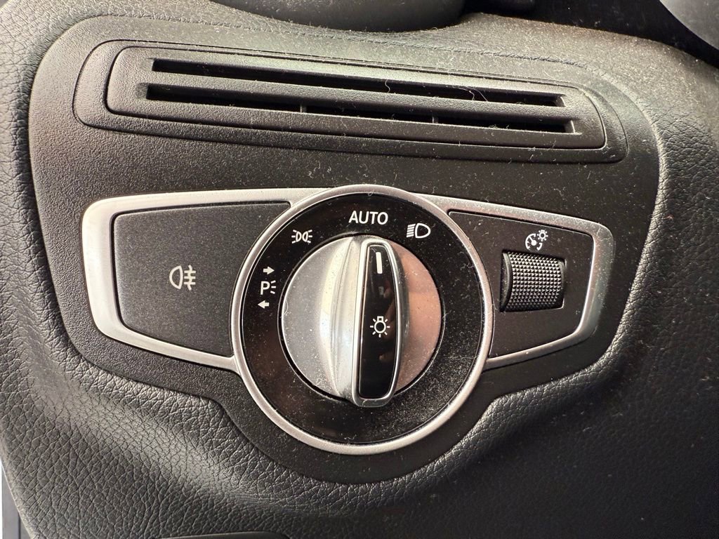 Used 2017 Mercedes-Benz C 300 Cabriolet image 13