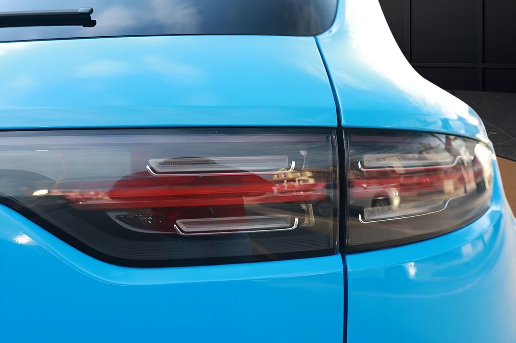 Used 2023 Porsche Cayenne image 20