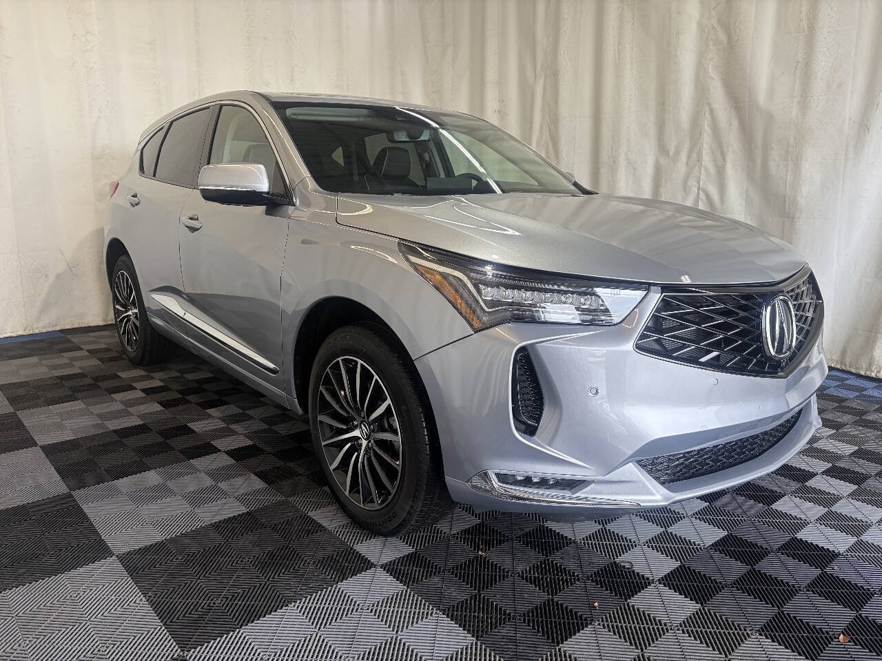 Used 2025 Acura RDX w/ Advance Package AWD/4WD image 3