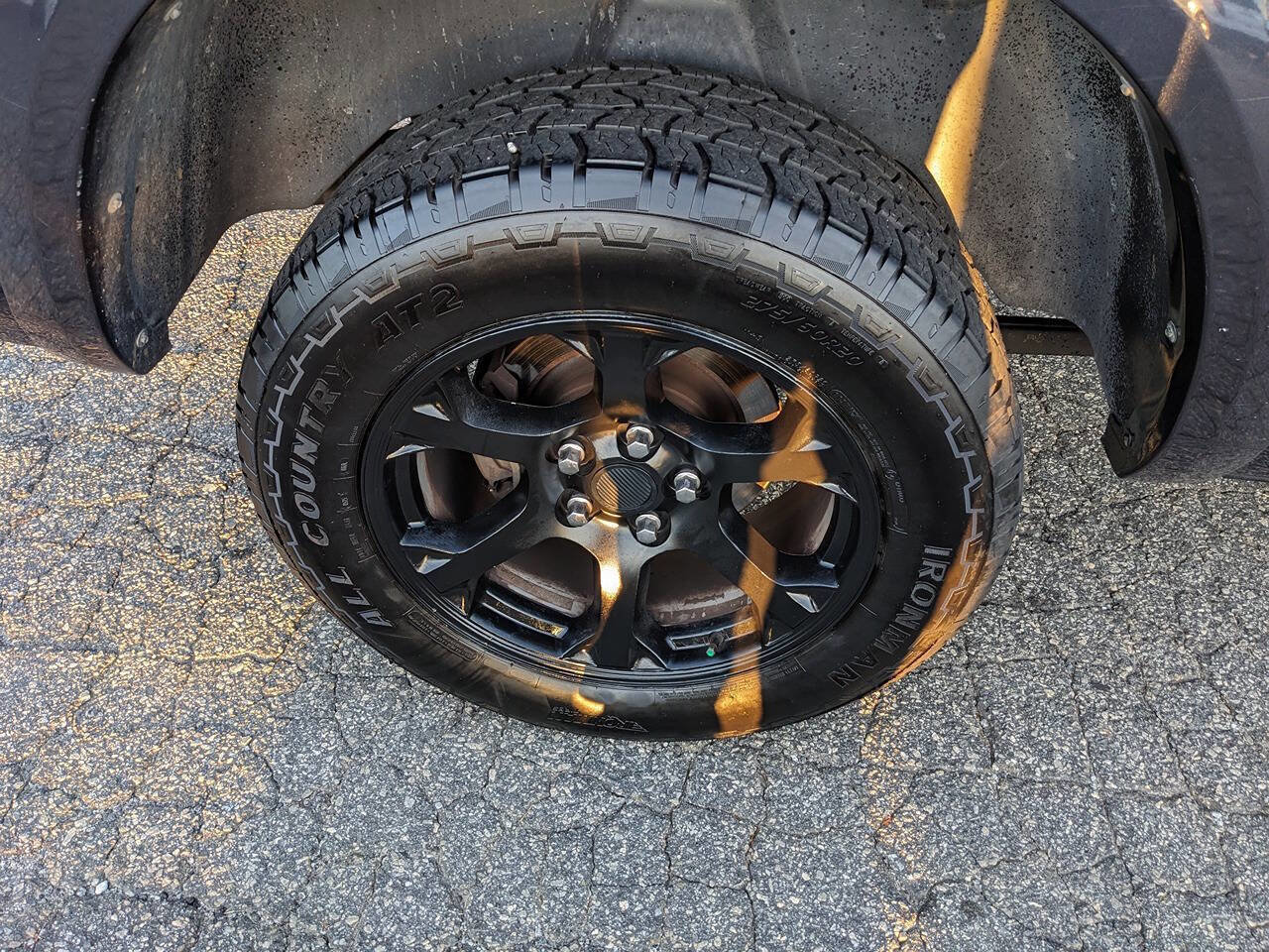 Used 2015 RAM 1500 Laramie w/ Convenience Group image 10