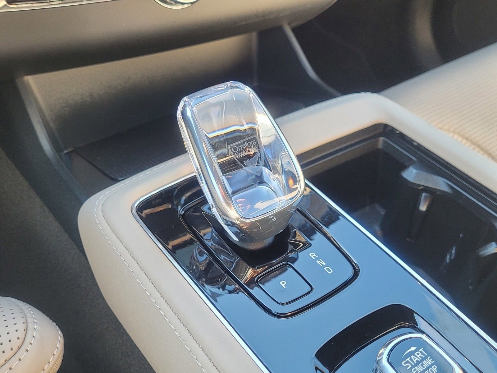 Certified 2025 Volvo XC90 T8 Ultra AWD/4WD image 26