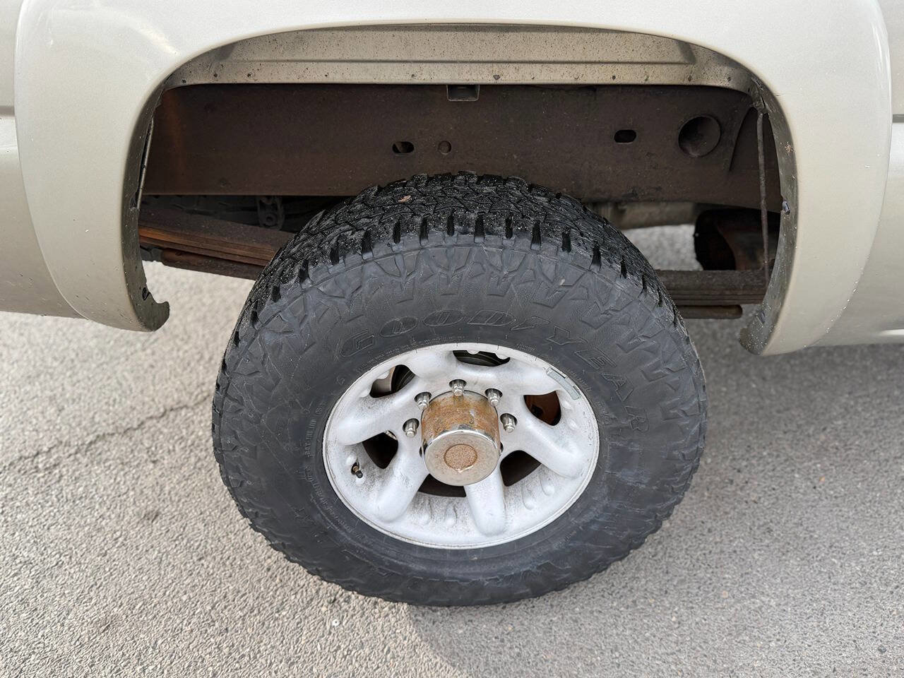 Used 2001 GMC Sierra 2500 SLE w/ Off-Road Skid Plate Pkg image 44