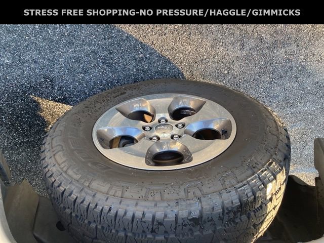 Used 2017 Jeep Wrangler Unlimited Sahara image 12