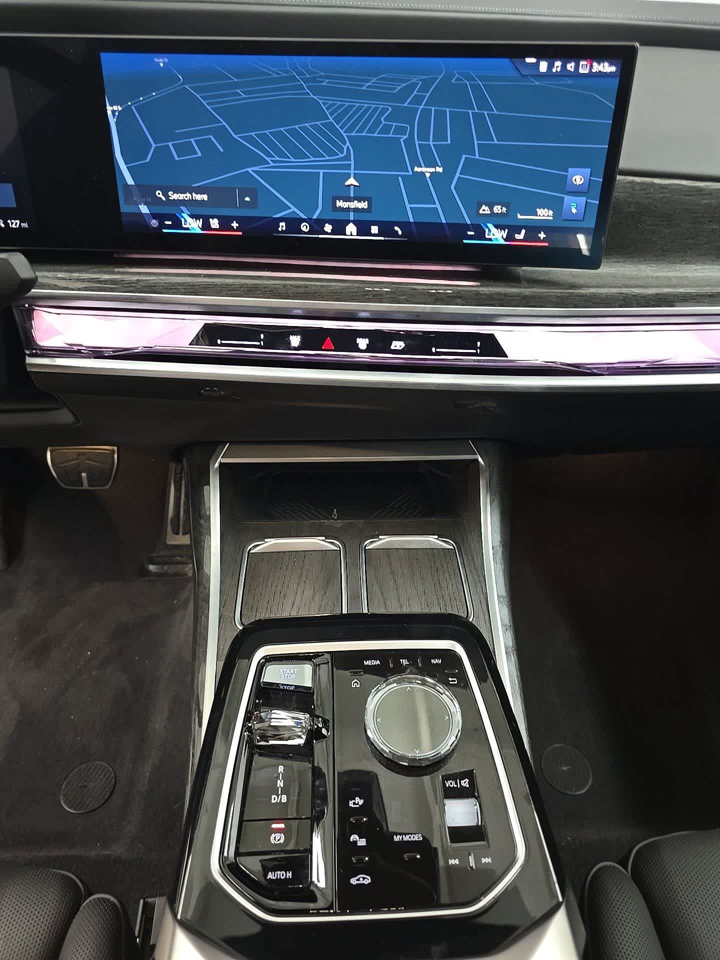 Used 2024 BMW i7 xDrive60 w/ Executive Package AWD/4WD image 17