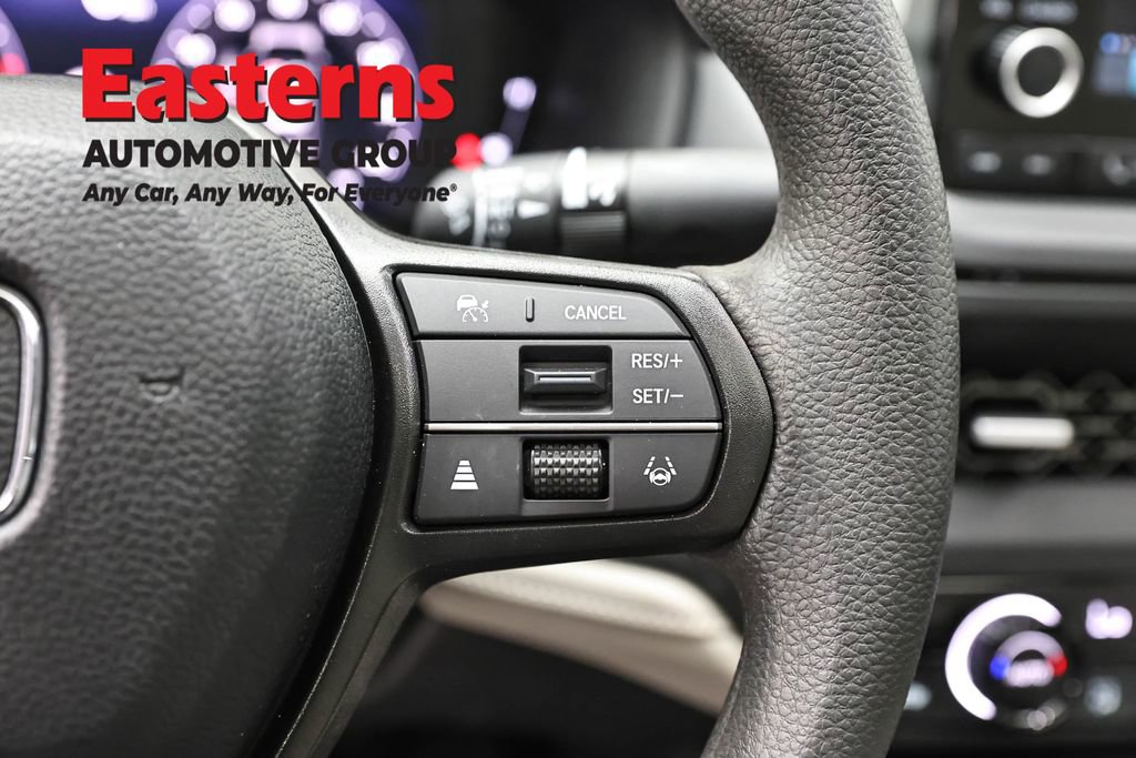 Used 2025 Honda Accord SE image 16