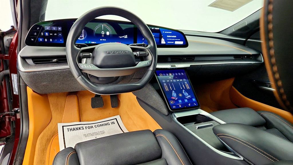Used 2023 Lucid Air Touring image 12